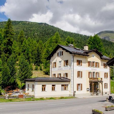 Hotel Veduta Cinuos-Chel Zewnętrze zdjęcie