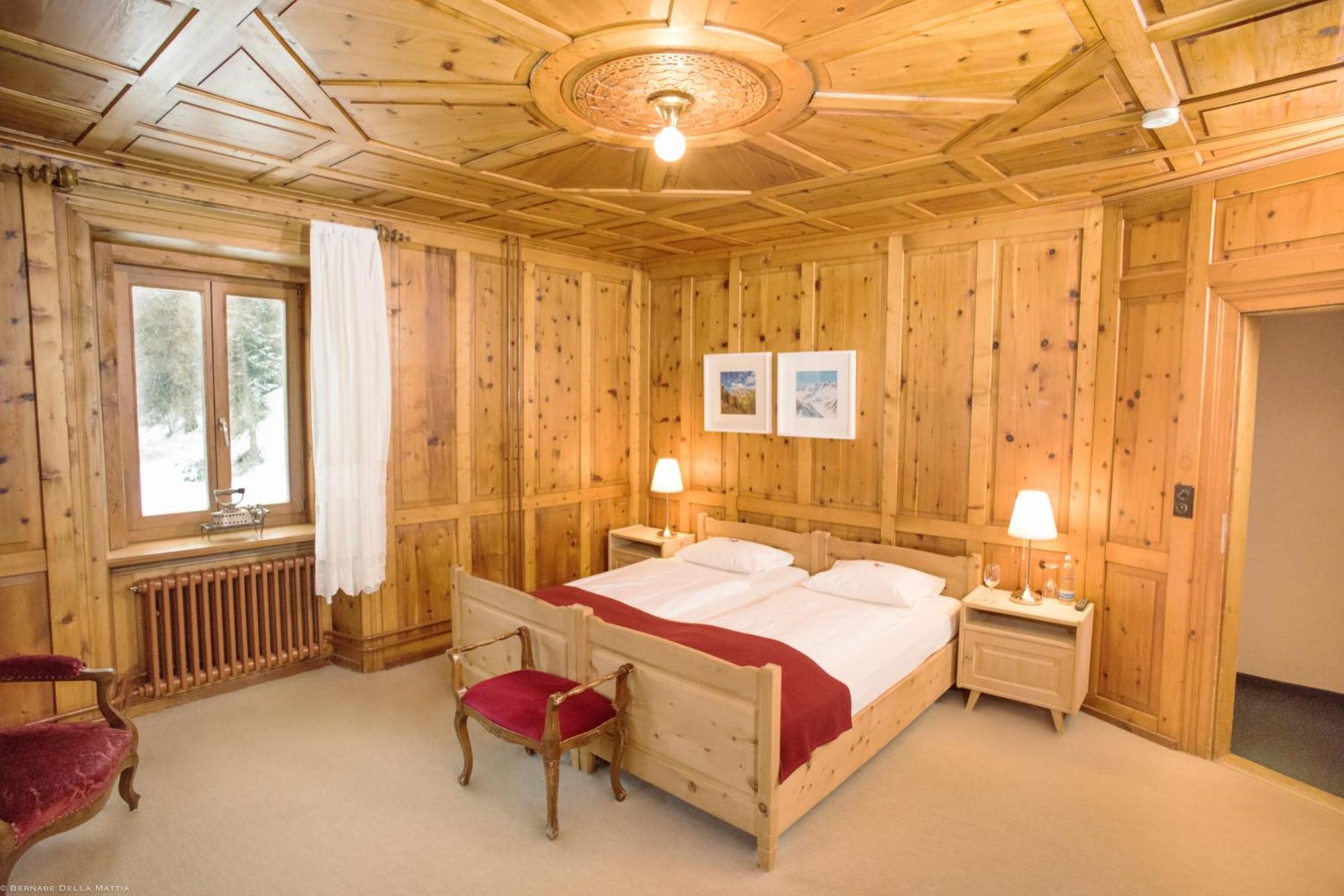 Hotel Veduta Cinuos-Chel Zewnętrze zdjęcie