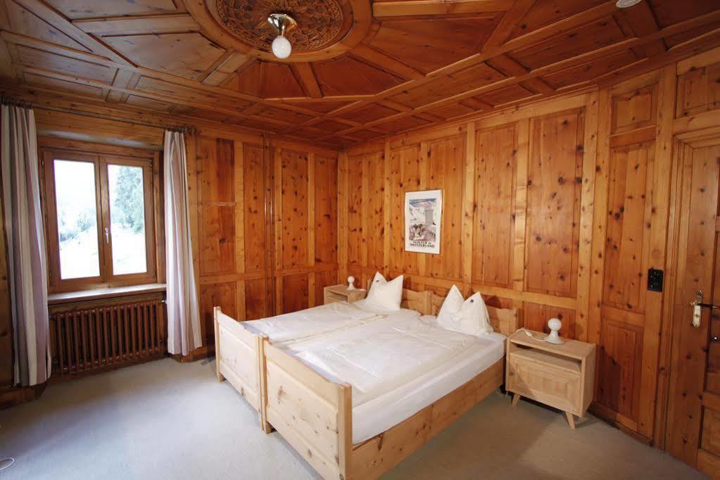 Hotel Veduta Cinuos-Chel Zewnętrze zdjęcie